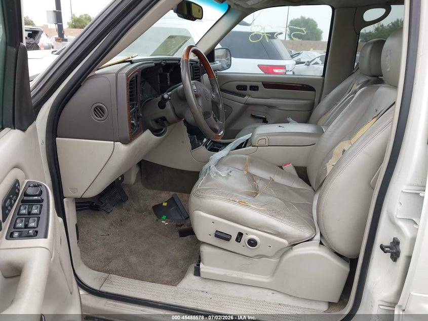 2003 Cadillac Escalade VIN 1GYEC63T83R135050 IAAI salvage auction — VANDALISM, Salvage Certificate (California), sold $875 on 2026-07-24 (photo 5)