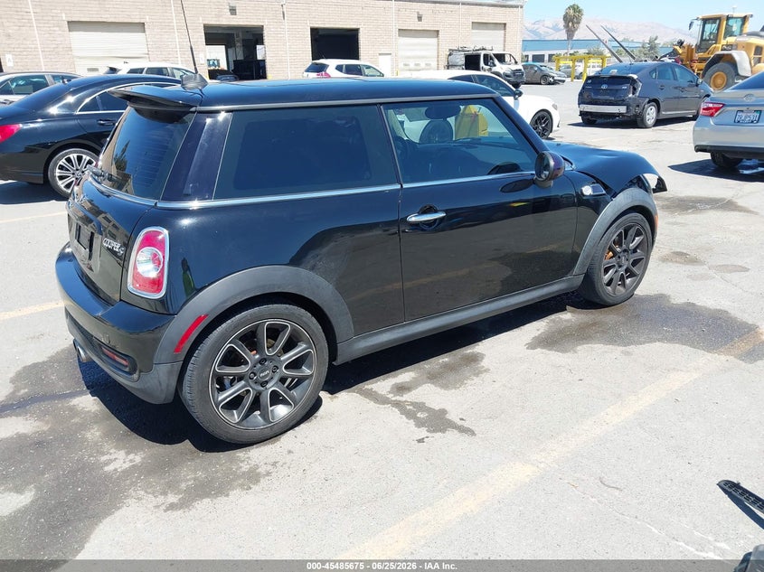 2013 Mini Hard top VIN WMWSV3C55DT394082 IAAI salvage auction — FRONT END, Salvage (California), sold $575 on 2026-08-05 (photo 4)