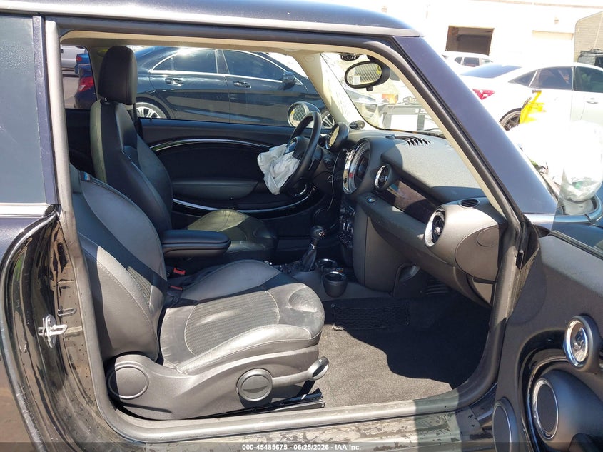 2013 Mini Hard top VIN WMWSV3C55DT394082 IAAI salvage auction — FRONT END, Salvage (California), sold $575 on 2026-08-05 (photo 5)