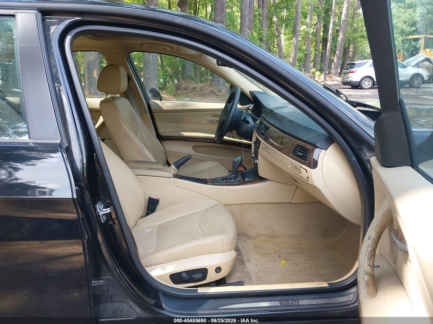 2011 BMW 3 series VIN WBAPH7G5XBNM56396 IAAI salvage auction — FRONT END, Clear (Virginia), sold $300 on 2026-07-28 (photo 5)