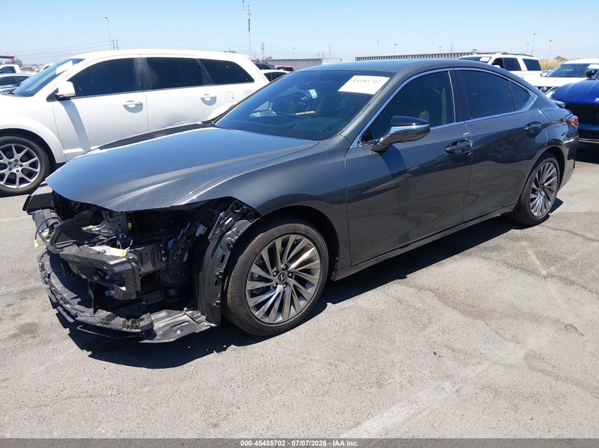 2025 Lexus ES VIN 58AEA1C18SU069290 IAAI salvage auction — THEFT, Wait Title, sold $24,000 on 2026-08-24 (photo 2)