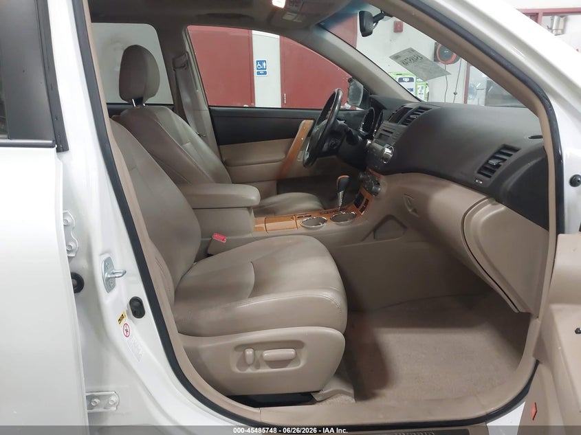 2010 Toyota Highlander hybrid VIN JTEJW3EH4A2047438 IAAI salvage auction — RIGHT FRONT, Salvage (Idaho), sold $1,350 on 2026-07-24 (photo 5)