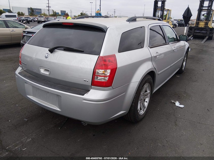 2005 Dodge Magnum VIN 2D8GV58225H680524 IAAI salvage auction — LEFT REAR, Salvage Certificate (California), sold $1,150 on 2026-07-31 (photo 4)