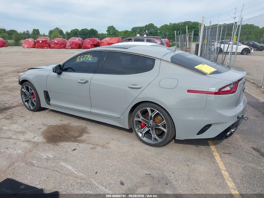 2018 Kia Stinger VIN KNAE55LC7J6024379 IAAI salvage auction — RIGHT FRONT, Clear (Wisconsin), sold $3,550 on 2026-07-09 (photo 3)