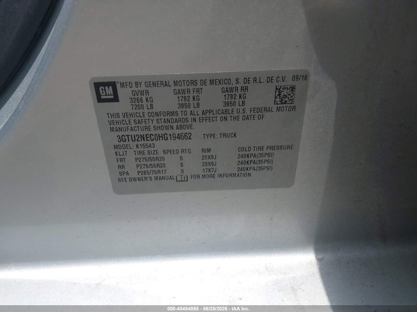 2017 Gmc SIERRA VIN 3GTU2NEC0HG194662 IAAI salvage auction — INTERIOR BURN, Salvage Title, sold $7,950 on 2026-08-21 (photo 9)