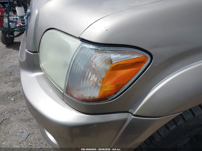 2007 Toyota Sequoia VIN 5TDBT48A07S282913 IAAI salvage auction — NORMAL WEAR, Clear (Washington), sold $875 on 2026-07-08 (photo 6)
