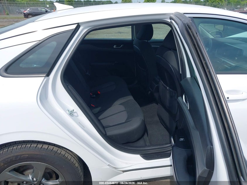 2022 Kia K5 VIN 5XXG14J25NG132292 IAAI salvage auction — FRONT END, Salvage Title, sold $2,000 on 2026-07-29 (photo 8)