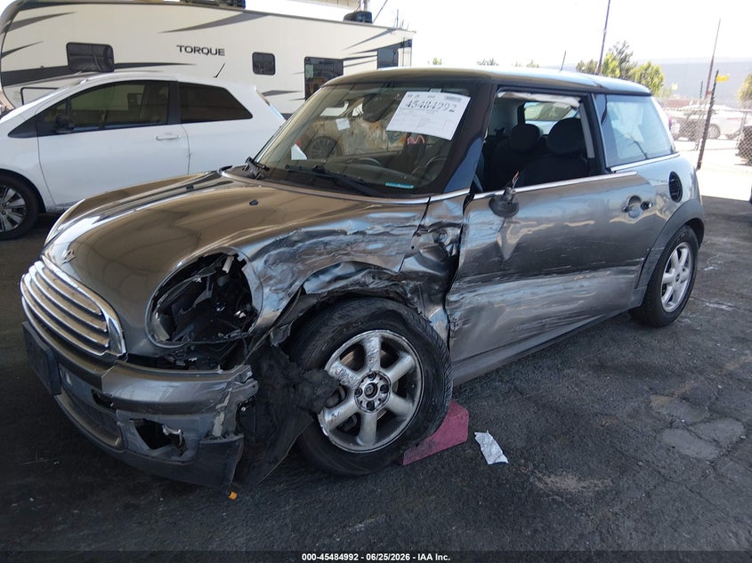 2010 Mini Cooper VIN WMWMF3C5XATZ24726 IAAI salvage auction — LEFT FRONT, Salvage (California), sold $25 on 2026-07-21 (photo 2)