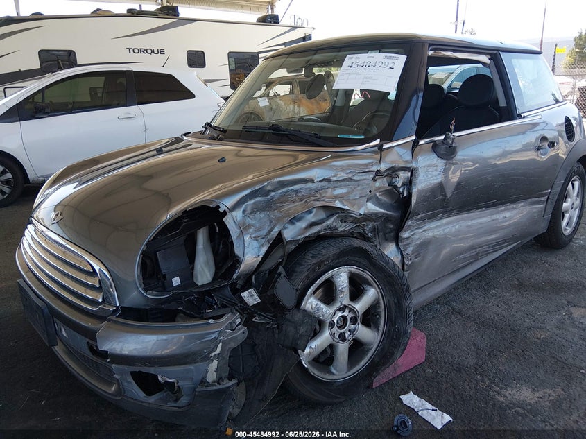 2010 Mini Cooper VIN WMWMF3C5XATZ24726 IAAI salvage auction — LEFT FRONT, Salvage (California), sold $25 on 2026-07-21 (photo 6)