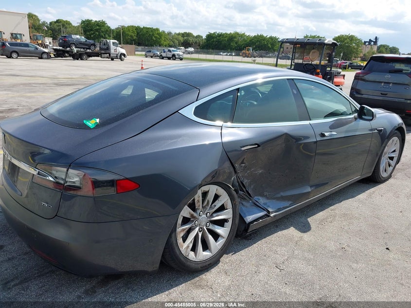 2017 Tesla Model s VIN 5YJSA1E29HF229893 IAAI salvage auction — SIDE, Salvage Title, sold $5,500 on 2026-07-16 (photo 6)