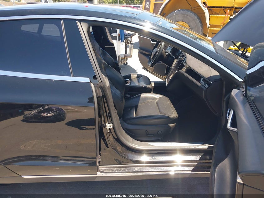 2016 Tesla Model s VIN 5YJSA1E14GF130341 IAAI salvage auction — FRONT END, Salvage (Arizona), sold $2,700 on 2026-07-20 (photo 5)
