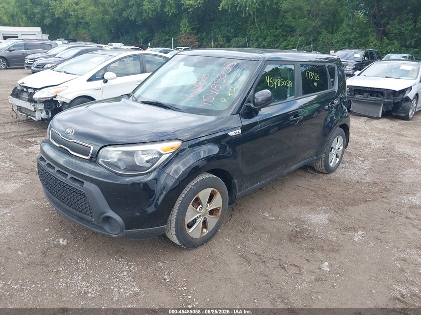 2016 Kia Soul VIN KNDJN2A21G7324772 IAAI salvage auction — NORMAL WEAR, Clear (Indiana), sold $350 on 2026-07-15 (photo 2)