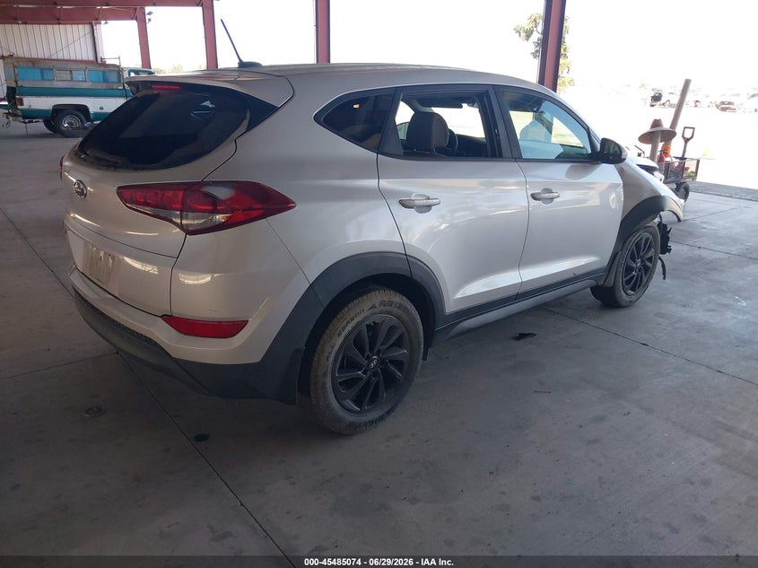 2017 Hyundai Tucson VIN KM8J23A49HU569852 IAAI salvage auction — NORMAL WEAR, Salvage Title, sold $2,075 on 2026-07-14 (photo 4)