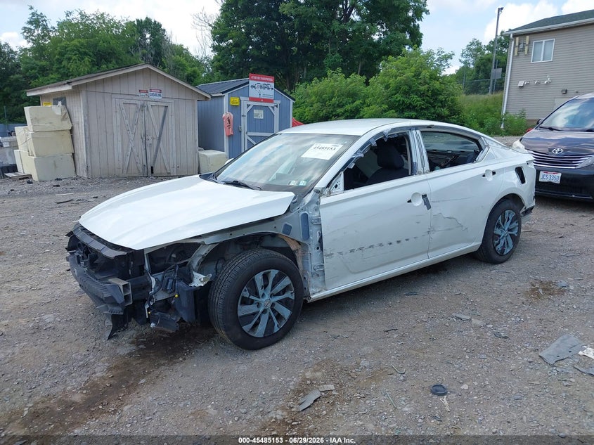 2019 Nissan Altima VIN 1N4BL4BV3KC128224 IAAI salvage auction — FRONT & REAR, Salvage (Pennsylvania), sold $2,300 on 2026-07-10 (photo 2)