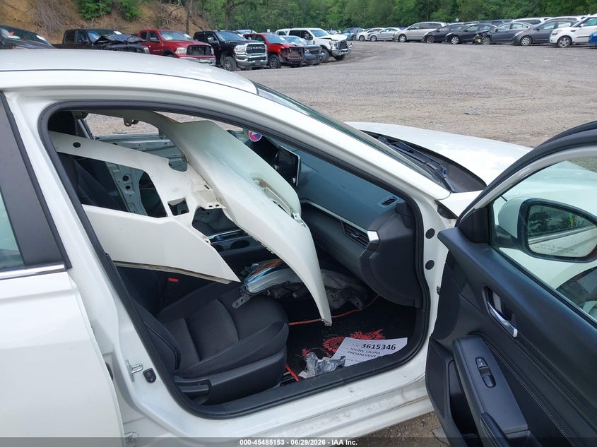 2019 Nissan Altima VIN 1N4BL4BV3KC128224 IAAI salvage auction — FRONT & REAR, Salvage (Pennsylvania), sold $2,300 on 2026-07-10 (photo 5)