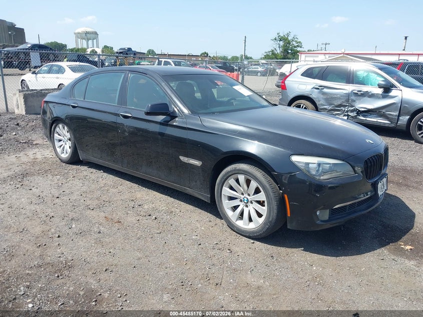 2011 BMW 7 series VIN WBAKC8C52BC433307 IAAI salvage auction — FRONT END, Clear (Florida), sold $650 on 2026-07-29 (photo 1)