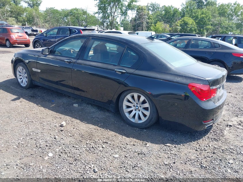 2011 BMW 7 series VIN WBAKC8C52BC433307 IAAI salvage auction — FRONT END, Clear (Florida), sold $650 on 2026-07-29 (photo 3)