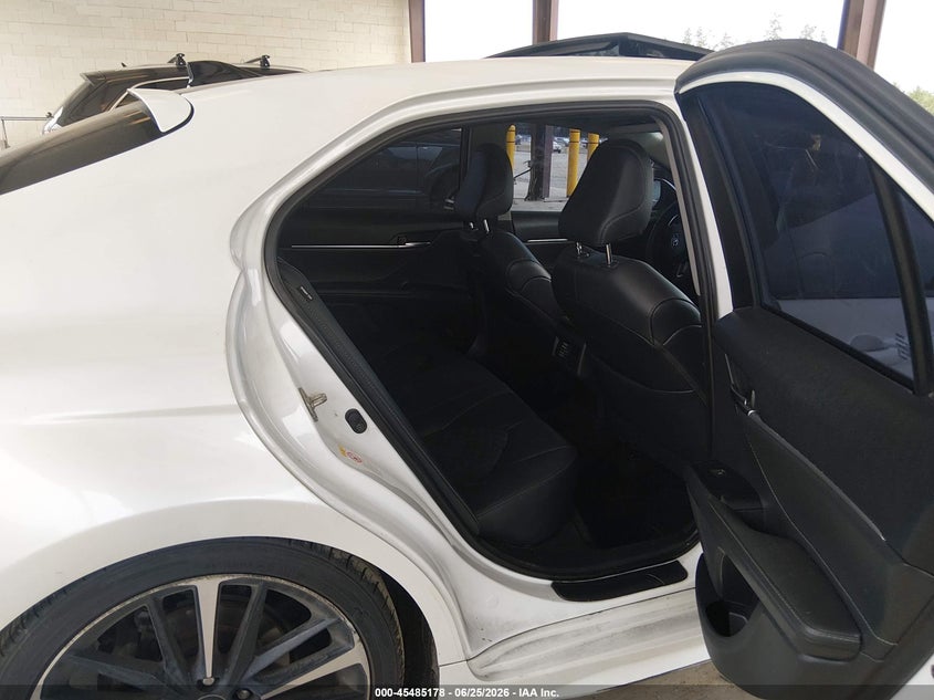 2018 Toyota Camry VIN 4T1B61HKXJU146253 IAAI salvage auction — FRONT END, Bill Of Sale (Washington), sold $3,400 on 2026-07-30 (photo 8)