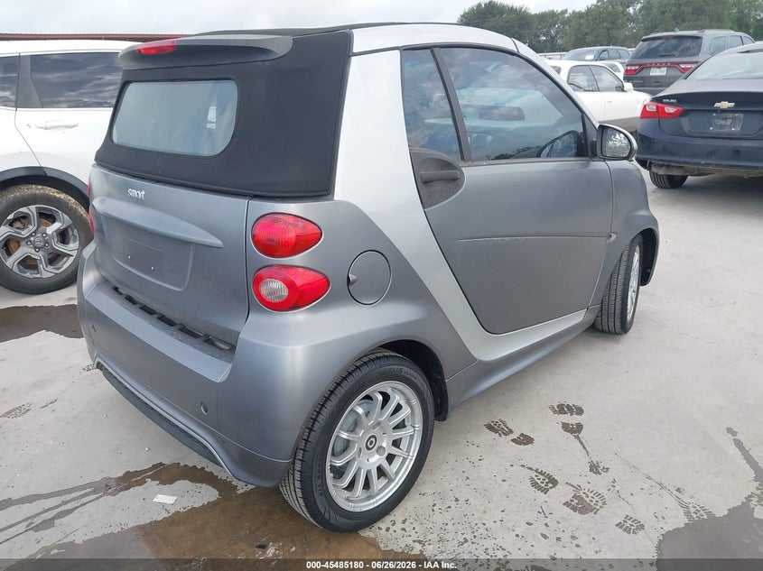2013 Smart Fortwo VIN WMEEK3BA6DK632195 IAAI salvage auction — NORMAL WEAR, Clear (Arizona), sold $650 on 2026-07-21 (photo 4)