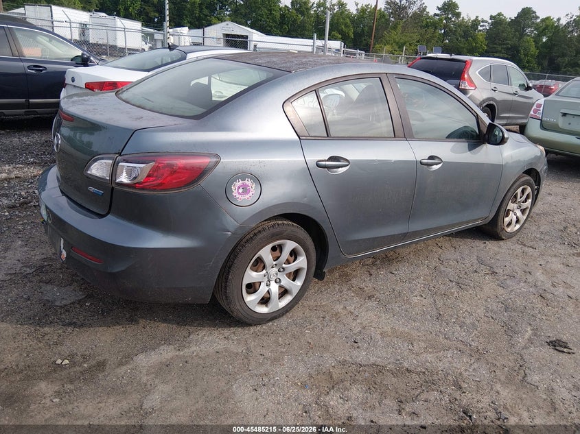 2013 Mazda 3 VIN JM1BL1UP9D1789455 IAAI salvage auction — RIGHT FRONT, Clear (Virginia), sold $550 on 2026-07-17 (photo 4)
