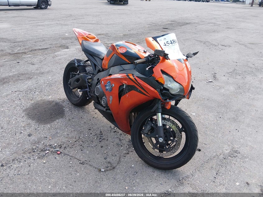 2008 Honda Cbr1000 VIN JH2SC59168M000394 IAAI salvage auction — FRONT & REAR, Rebuildable (Florida), sold $3,150 on 2026-07-08 (photo 1)