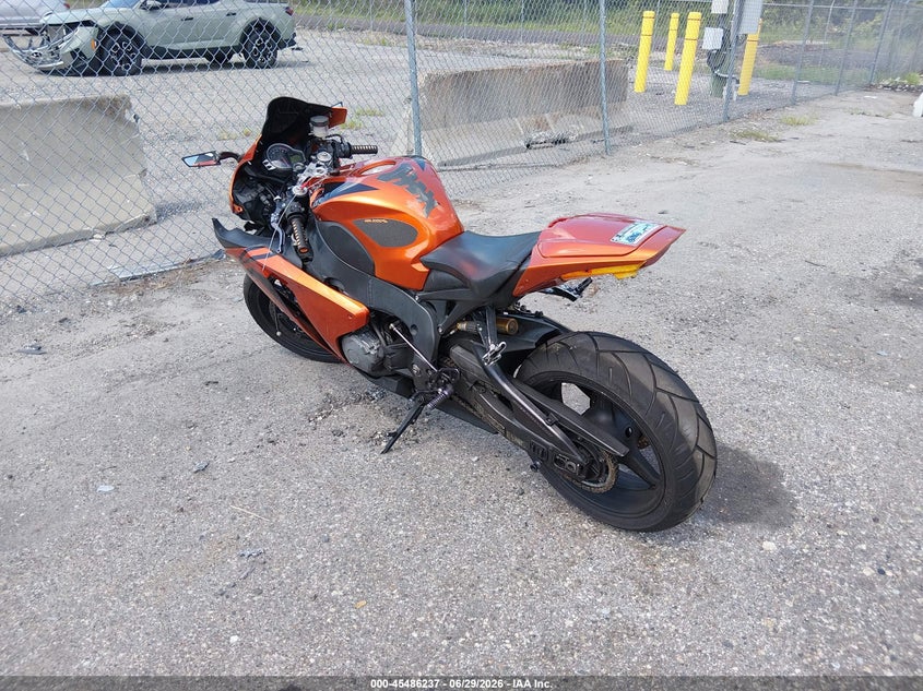 2008 Honda Cbr1000 VIN JH2SC59168M000394 IAAI salvage auction — FRONT & REAR, Rebuildable (Florida), sold $3,150 on 2026-07-08 (photo 3)