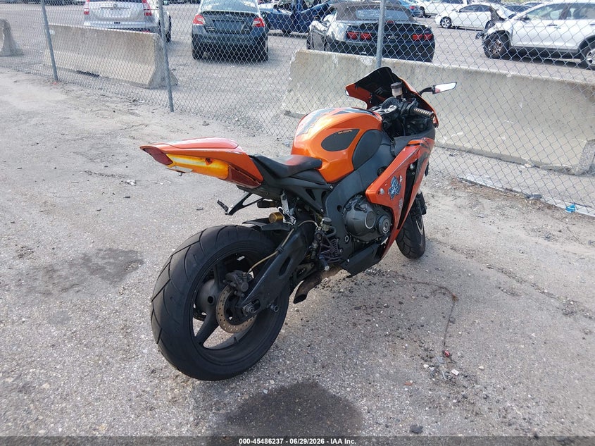 2008 Honda Cbr1000 VIN JH2SC59168M000394 IAAI salvage auction — FRONT & REAR, Rebuildable (Florida), sold $3,150 on 2026-07-08 (photo 4)