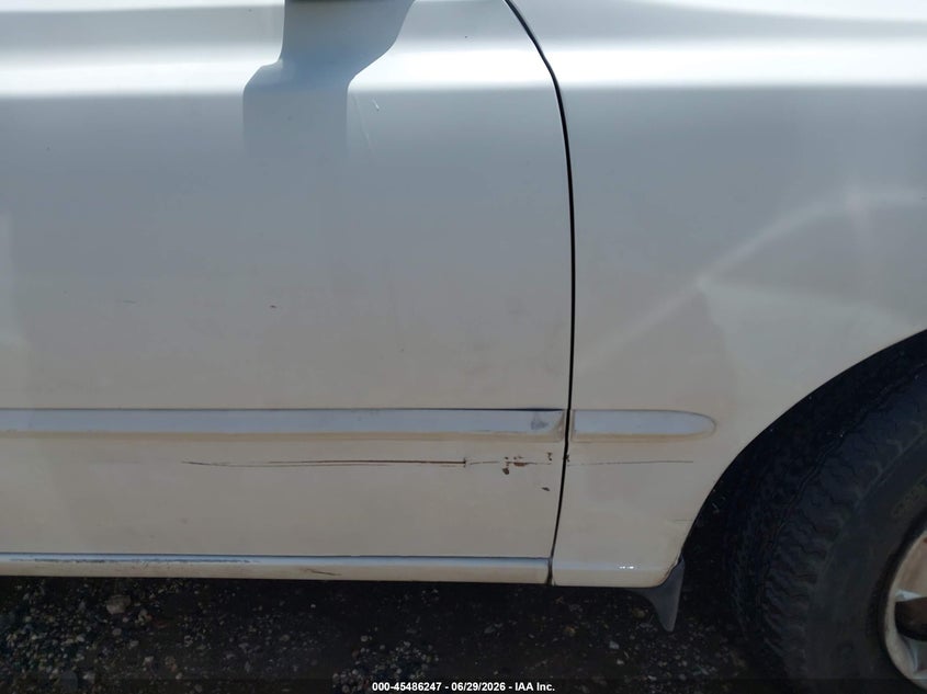 2000 Hyundai Accent VIN KMHCG45G4YU081011 IAAI salvage auction — NORMAL WEAR, Original (Texas), sold $225 on 2026-07-20 (photo 6)