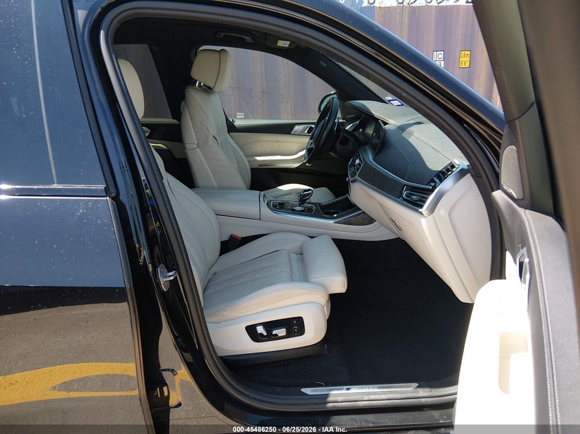 2020 BMW X7 VIN 5UXCX6C04L9C03529 IAAI salvage auction — NORMAL WEAR, Clear (Texas), sold $21,525 on 2026-07-30 (photo 5)