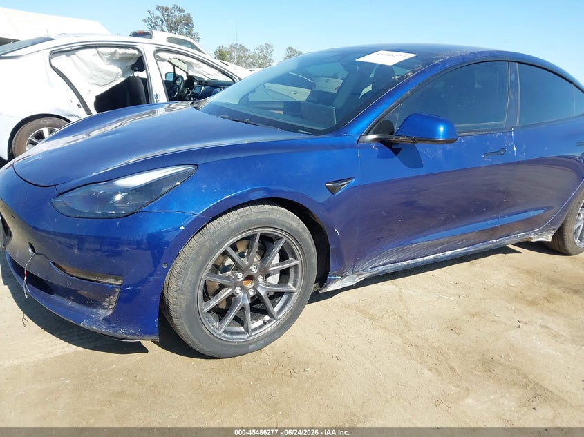 2022 Tesla Model 3 VIN 5YJ3E1EAXNF374145 IAAI salvage auction — SIDE, Salvage (California), sold $8,725 on 2026-07-22 (photo 6)