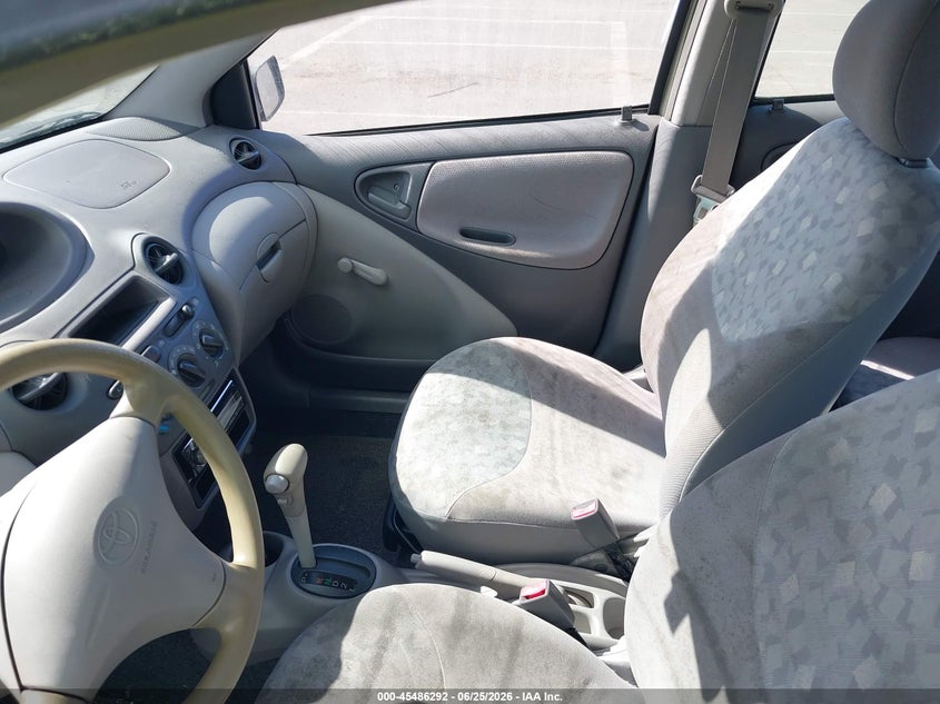 2000 Toyota Echo VIN JTDBT1236Y0062916 IAAI salvage auction — NORMAL WEAR, Salvage Title (Hawaii), sold $100 on 2026-07-28 (photo 5)