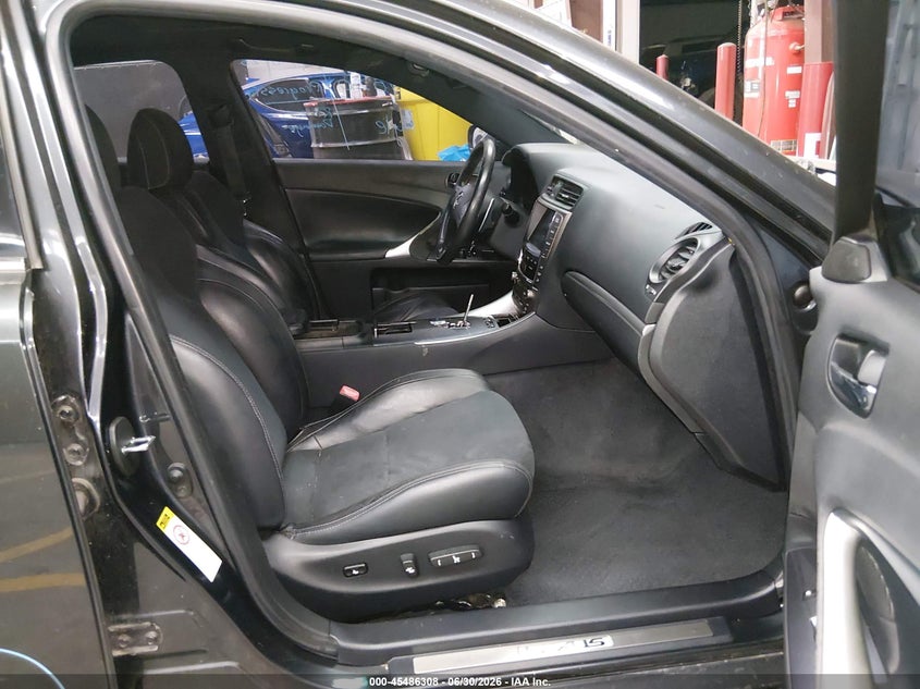 2011 Lexus Is 250 VIN JTHBF5C26B5138695 IAAI salvage auction — SIDE, Salvage (Arizona), sold $950 on 2026-07-21 (photo 5)