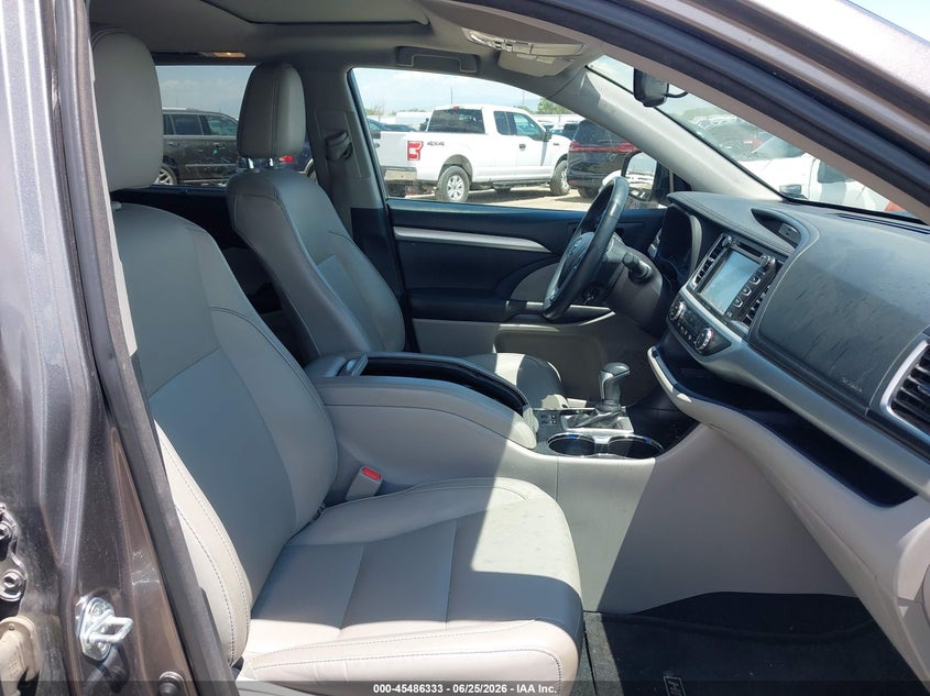 2016 Toyota Highlander VIN 5TDJKRFH7GS352080 IAAI salvage auction — FRONT END, Salvage (Colorado), sold $4,850 on 2026-07-29 (photo 5)