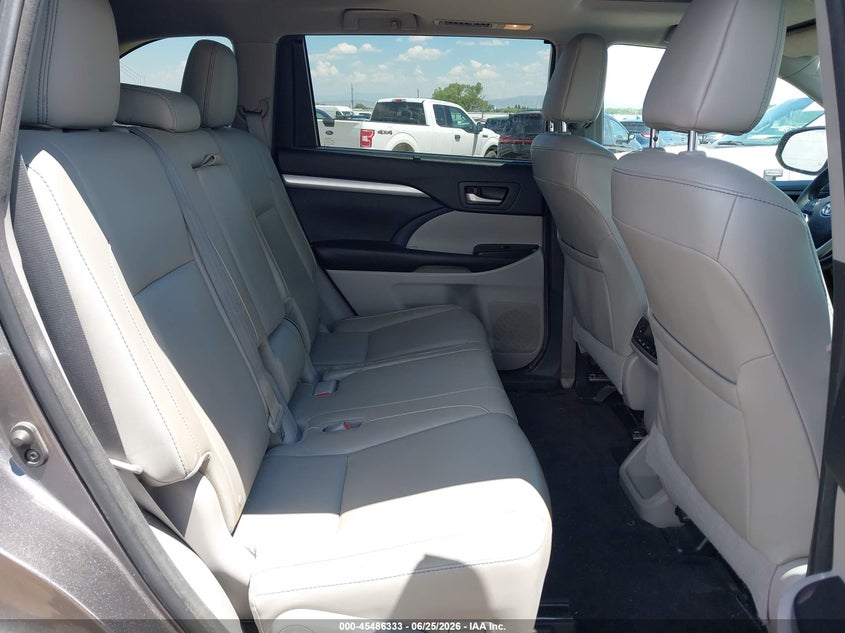 2016 Toyota Highlander VIN 5TDJKRFH7GS352080 IAAI salvage auction — FRONT END, Salvage (Colorado), sold $4,850 on 2026-07-29 (photo 8)