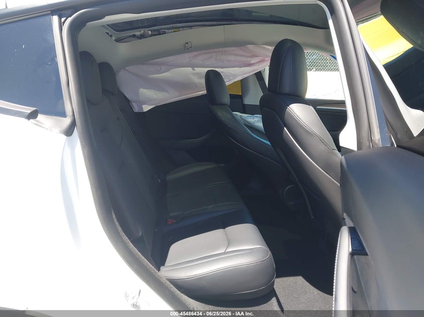 2023 Tesla Model y VIN 7SAYGDEFXPF601532 IAAI salvage auction — FRONT END, Salvage (California), sold $25 on 2026-07-30 (photo 8)