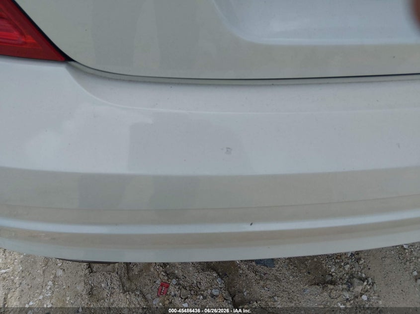 2011 Mercedes-benz C class VIN WDDGF5EB2BF654721 IAAI salvage auction — NORMAL WEAR, Clear (Florida), sold $1,900 on 2026-07-07 (photo 6)