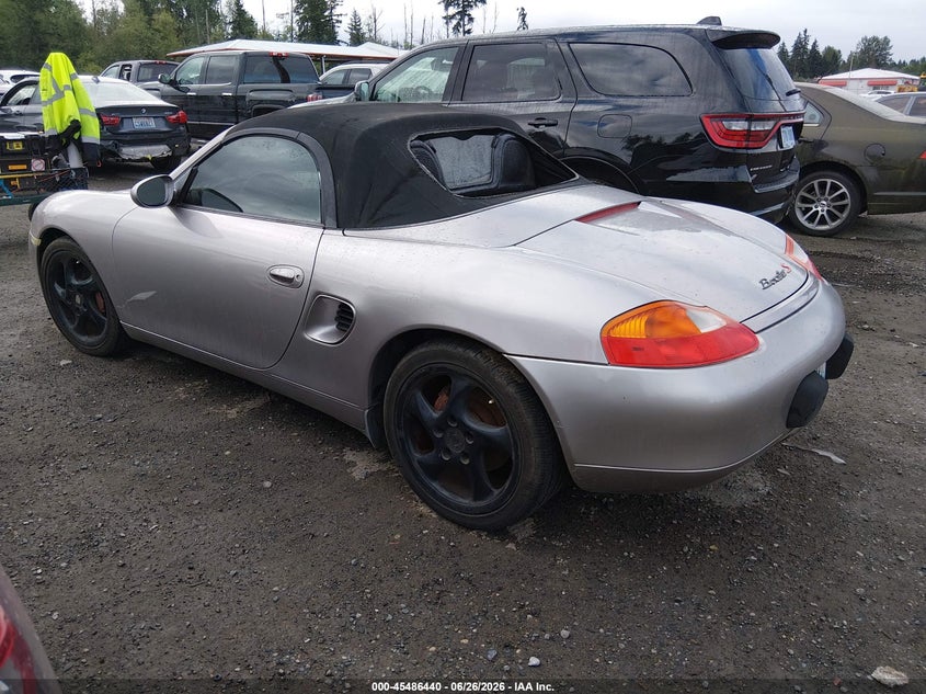 2001 Porsche Boxster VIN WP0CB298X1U663145 IAAI salvage auction — NORMAL WEAR, Clear (Washington), sold $2,200 on 2026-07-29 (photo 3)
