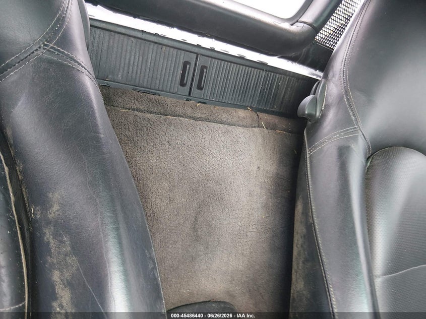 2001 Porsche Boxster VIN WP0CB298X1U663145 IAAI salvage auction — NORMAL WEAR, Clear (Washington), sold $2,200 on 2026-07-29 (photo 8)
