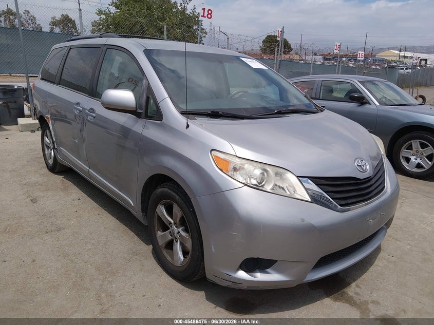 2012 Toyota Sienna VIN 5TDKK3DC4CS259195 IAAI salvage auction — REAR END, Salvage (California), sold $3,000 on 2026-07-29 (photo 1)