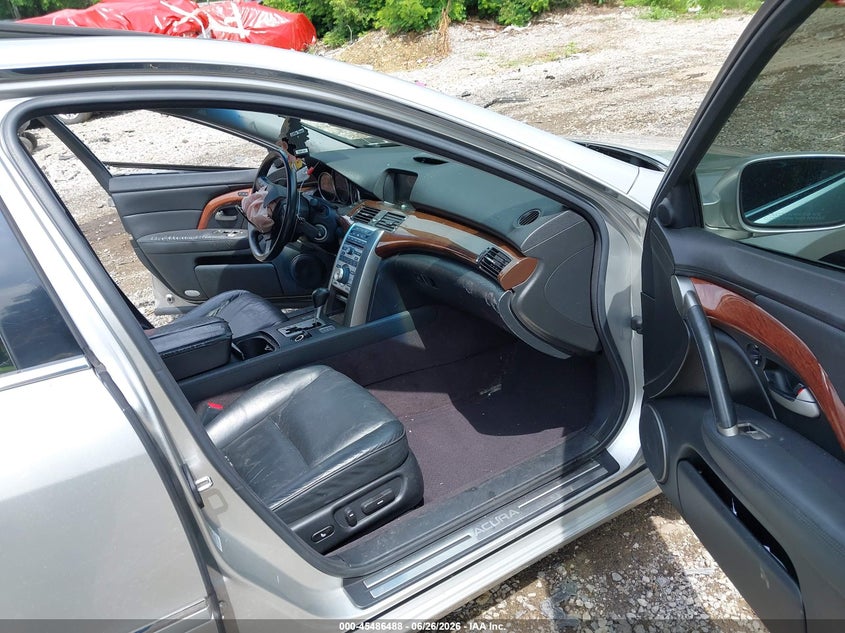 2005 Acura Rl VIN JH4KB16525C019181 IAAI salvage auction — FRONT END, Salvage (Pennsylvania), sold $175 on 2026-07-28 (photo 5)