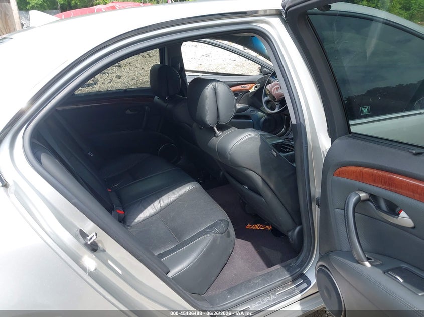 2005 Acura Rl VIN JH4KB16525C019181 IAAI salvage auction — FRONT END, Salvage (Pennsylvania), sold $175 on 2026-07-28 (photo 8)
