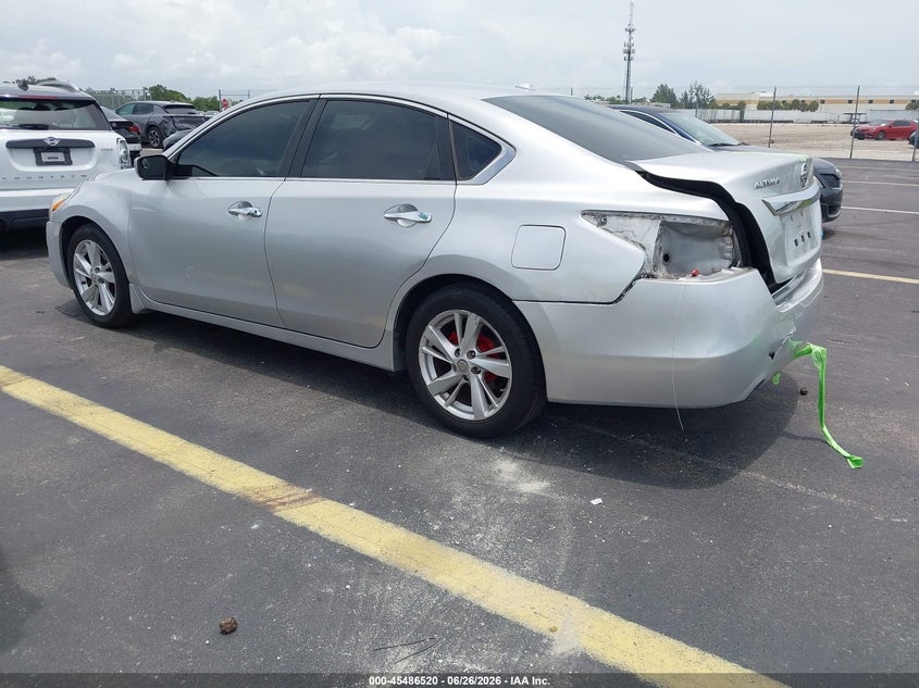 2013 Nissan Altima VIN 1N4AL3AP8DC142843 IAAI salvage auction — REAR END, Rebuildable (Florida), sold $500 on 2026-07-10 (photo 3)