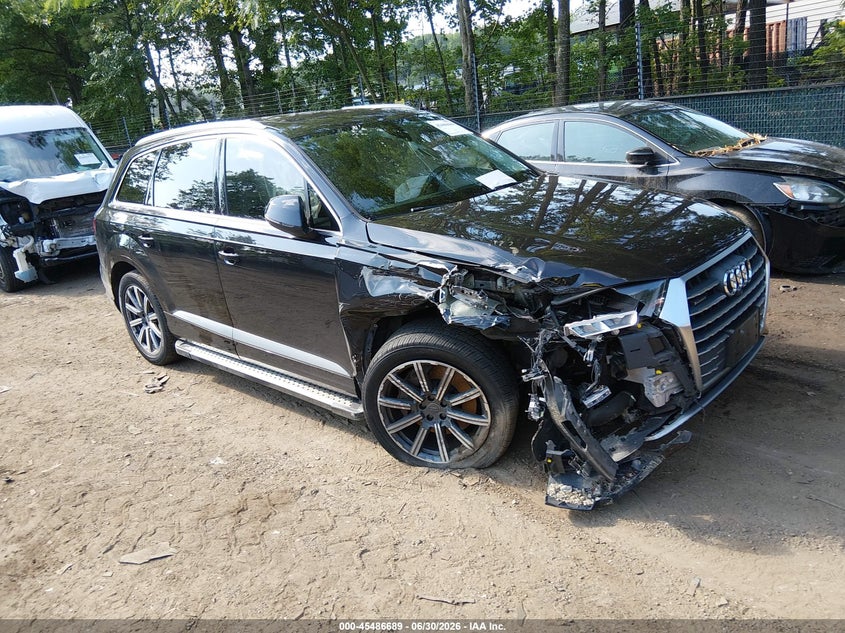 2019 Audi Q7 VIN WA1LHAF70KD027415 IAAI salvage auction — RIGHT FRONT, Salvage (Arizona), sold $3,050 on 2026-07-30 (photo 1)