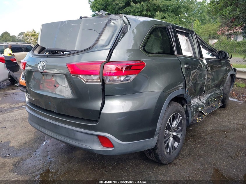 2018 Toyota Highlander VIN 5TDZZRFH8JS274883 IAAI salvage auction — ROLLOVER, Salvage (North Carolina), sold $2,350 on 2026-08-02 (photo 4)