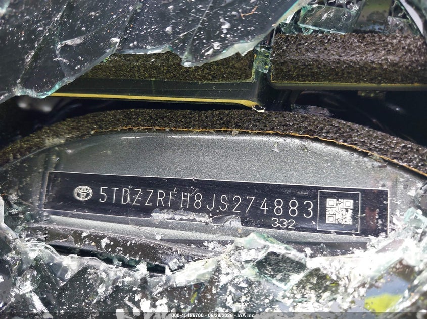 2018 Toyota Highlander VIN 5TDZZRFH8JS274883 IAAI salvage auction — ROLLOVER, Salvage (North Carolina), sold $2,350 on 2026-08-02 (photo 9)