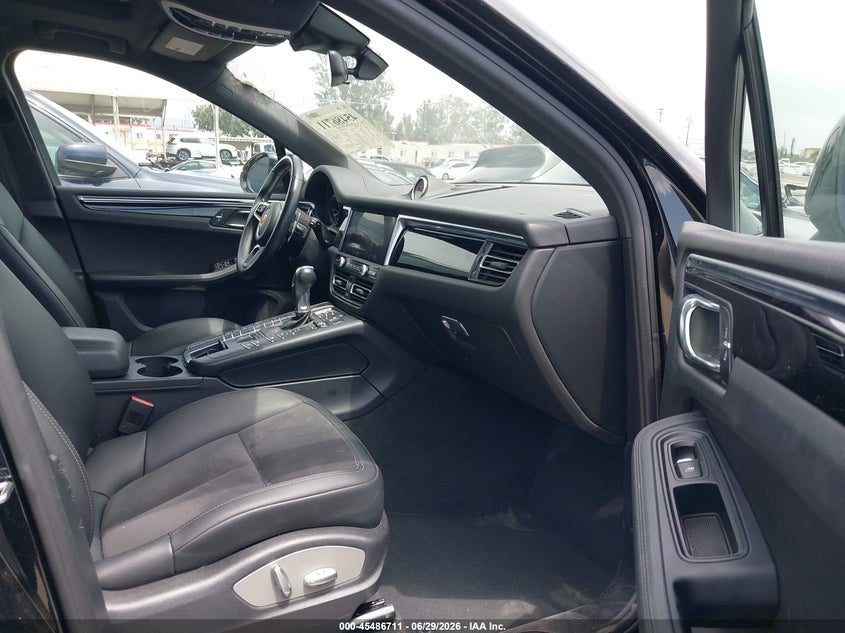 2019 Porsche Macan VIN WP1AA2A52KLB05341 IAAI salvage auction — LEFT FRONT, Salvage (California), sold $13,500 on 2026-07-29 (photo 5)