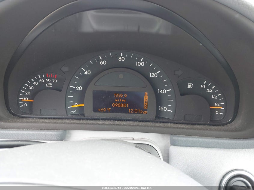 2001 Mercedes-benz C class VIN WDBRF64J81F057118 IAAI salvage auction — NORMAL WEAR, Clear (Washington), sold $400 on 2026-07-15 (photo 7)