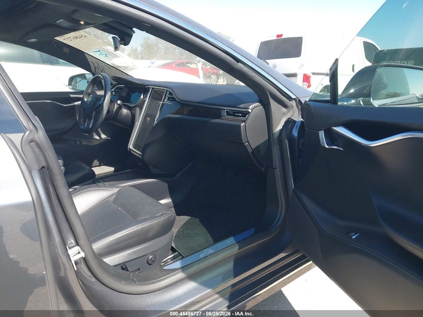 2016 Tesla Model s VIN 5YJSA1E26GF147358 IAAI salvage auction — FRONT END, Salvage (California), sold $5,200 on 2026-07-10 (photo 5)