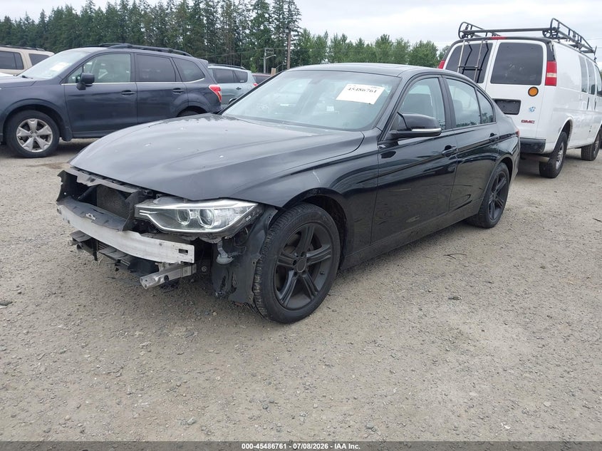 2013 BMW 3er VIN WBA3B5C5XDF598402 IAAI salvage auction — FRONT END, Salvage Title, sold $700 on 2026-07-22 (photo 2)