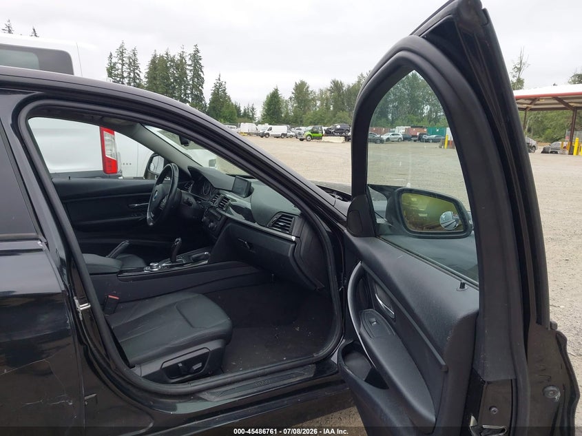2013 BMW 3er VIN WBA3B5C5XDF598402 IAAI salvage auction — FRONT END, Salvage Title, sold $700 on 2026-07-22 (photo 5)